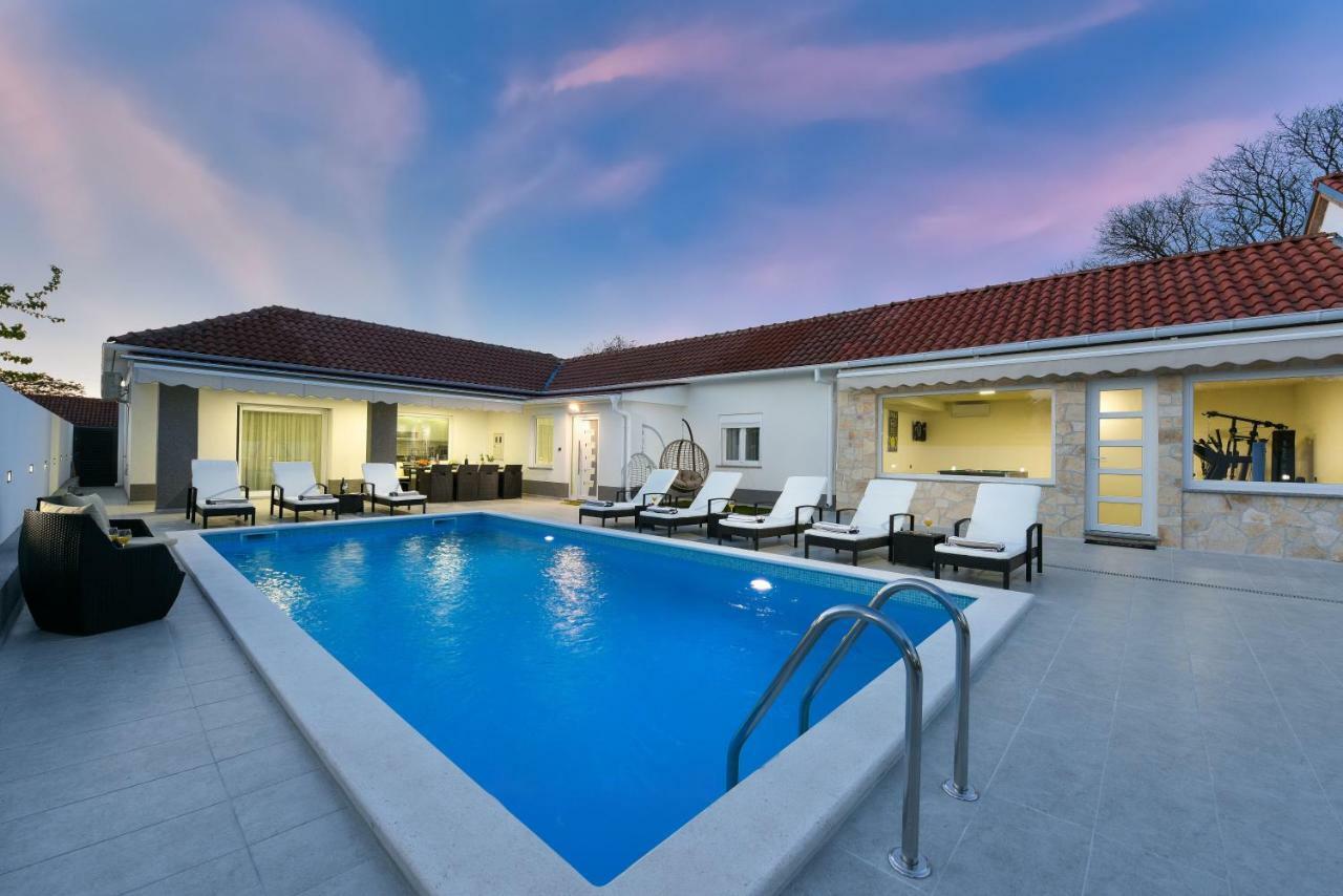 Villa Mare - With Heated Pool زادار المظهر الخارجي الصورة
