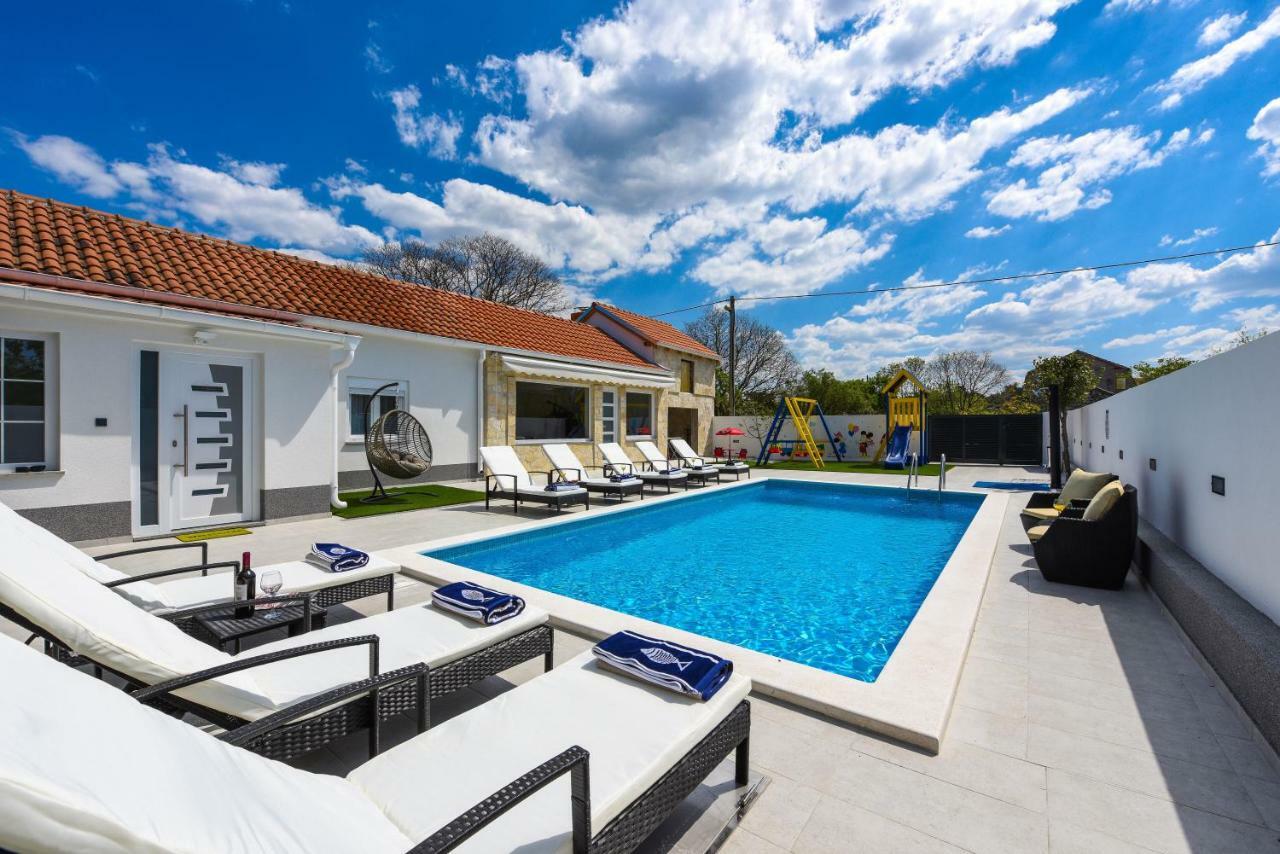 Villa Mare - With Heated Pool زادار المظهر الخارجي الصورة