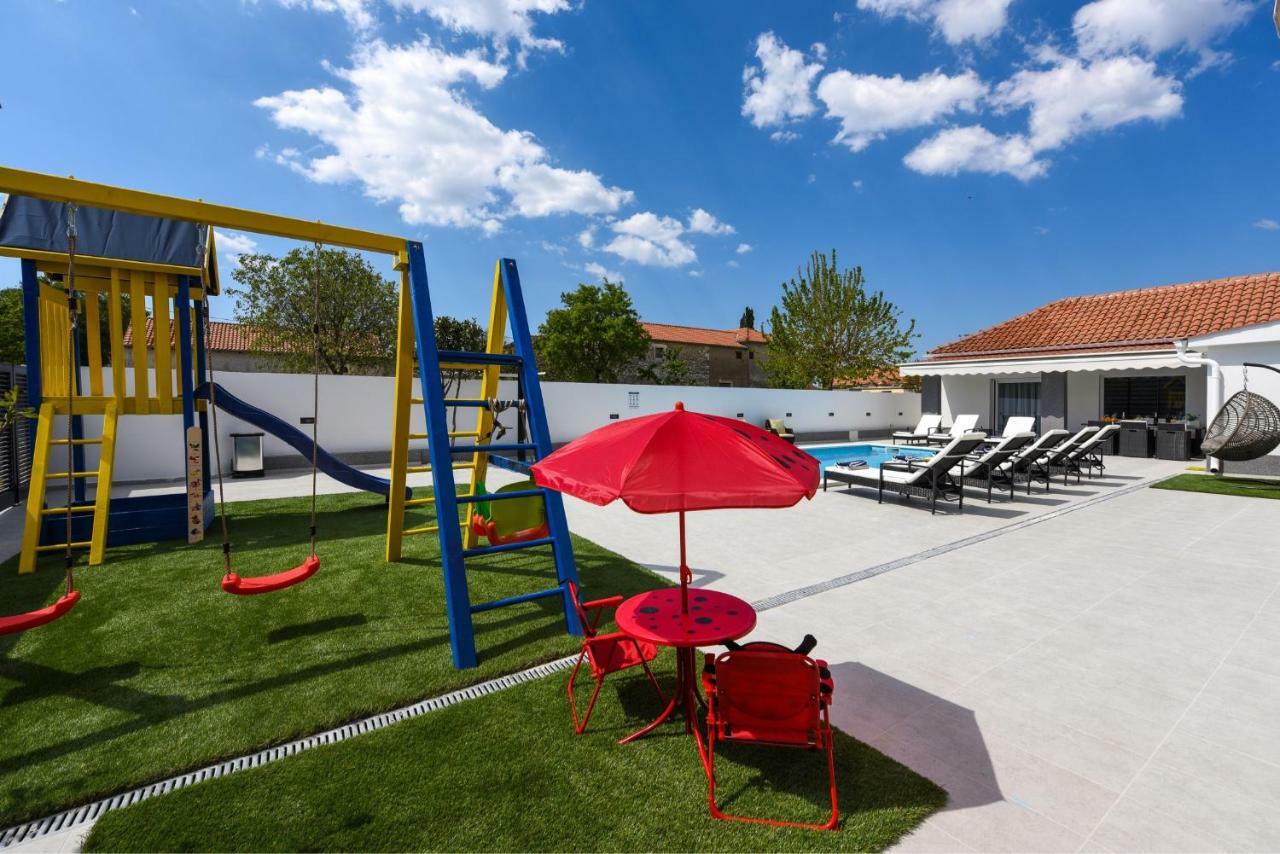 Villa Mare - With Heated Pool زادار المظهر الخارجي الصورة